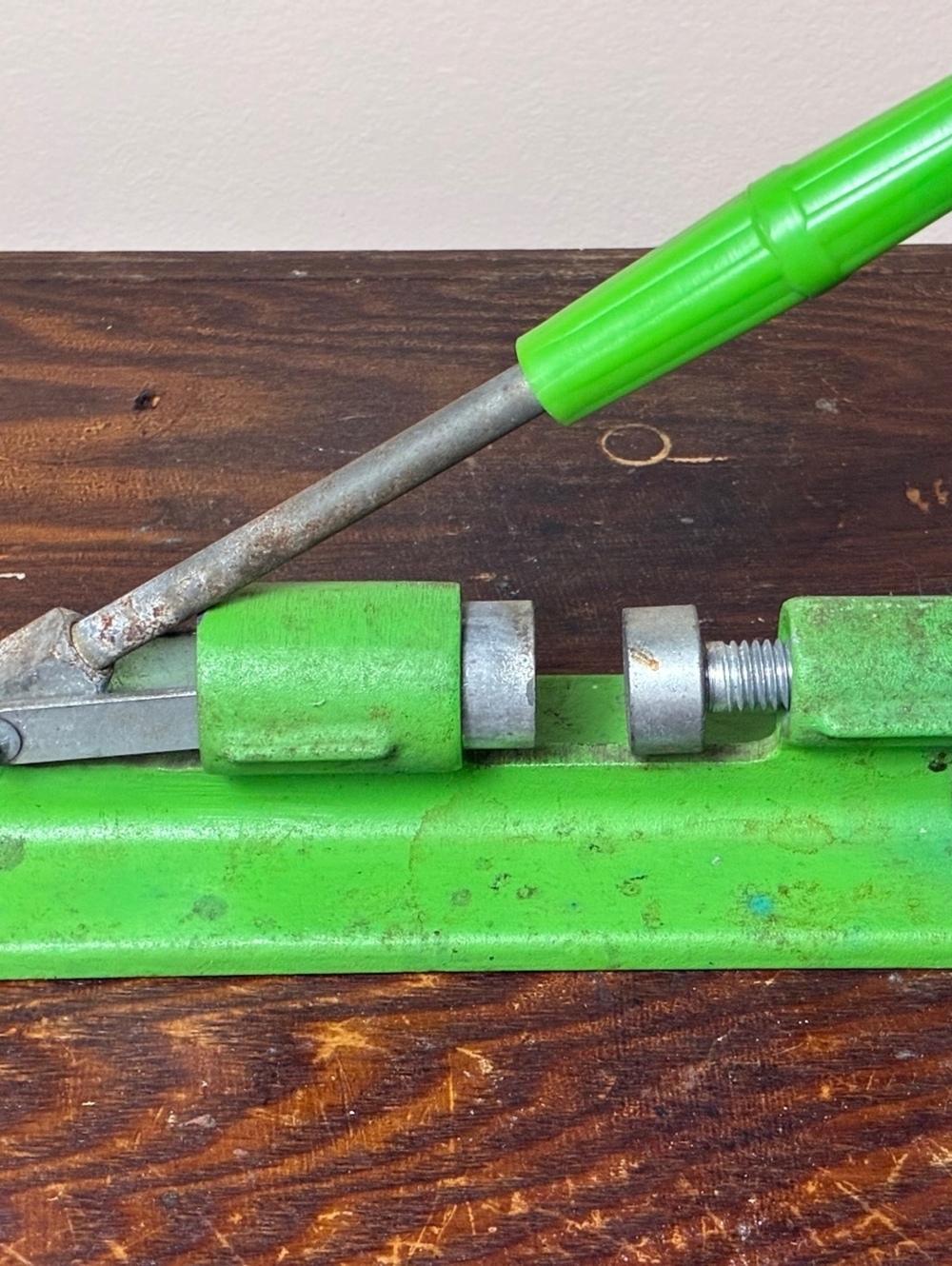 Vintage Space Nut Master 200 Mechanical Nutcracker